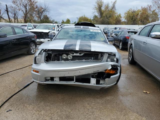 Photo 4 VIN: 1ZVFT82H855169080 - FORD MUSTANG 