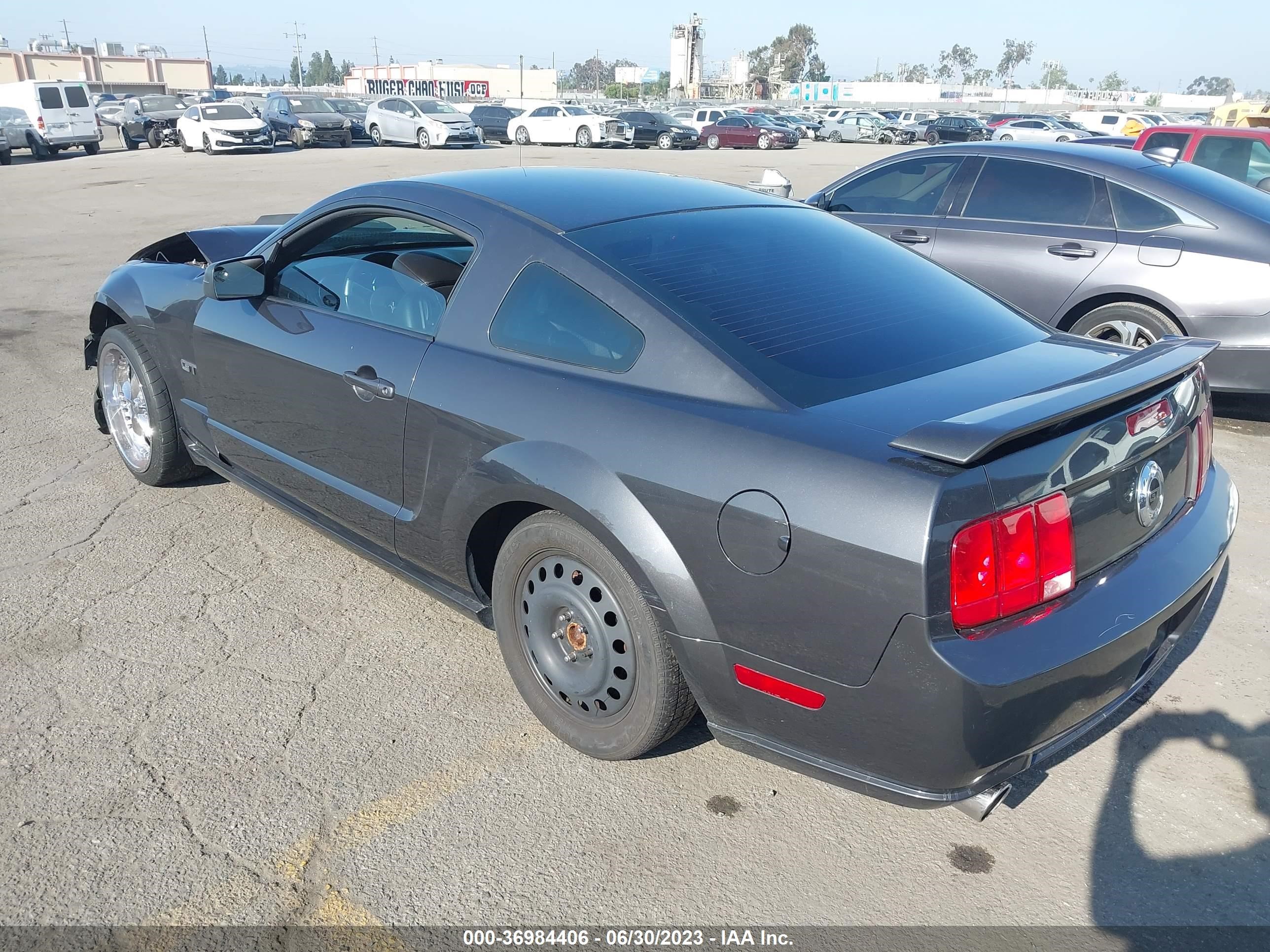 Photo 2 VIN: 1ZVFT82H975241357 - FORD MUSTANG 