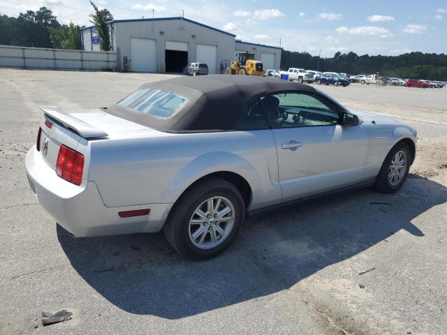 Photo 2 VIN: 1ZVFT84N055184580 - FORD MUSTANG 