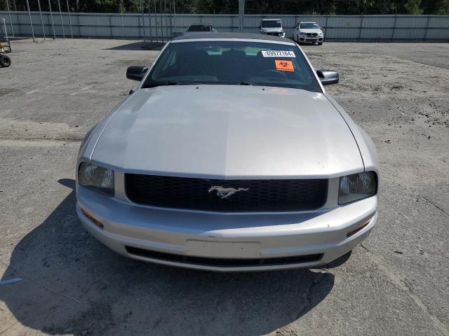 Photo 4 VIN: 1ZVFT84N055184580 - FORD MUSTANG 