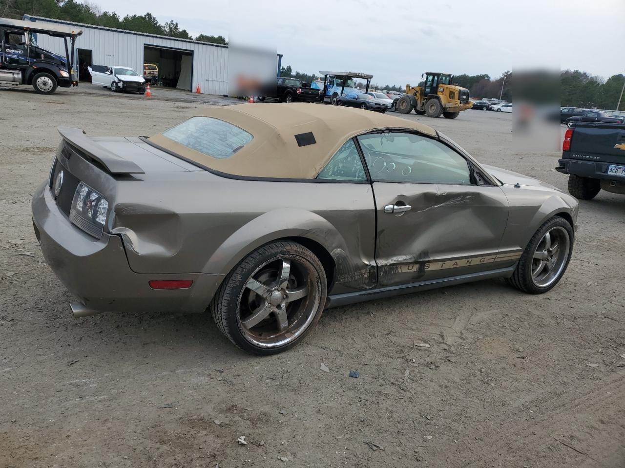 Photo 2 VIN: 1ZVFT84N055208814 - FORD MUSTANG 