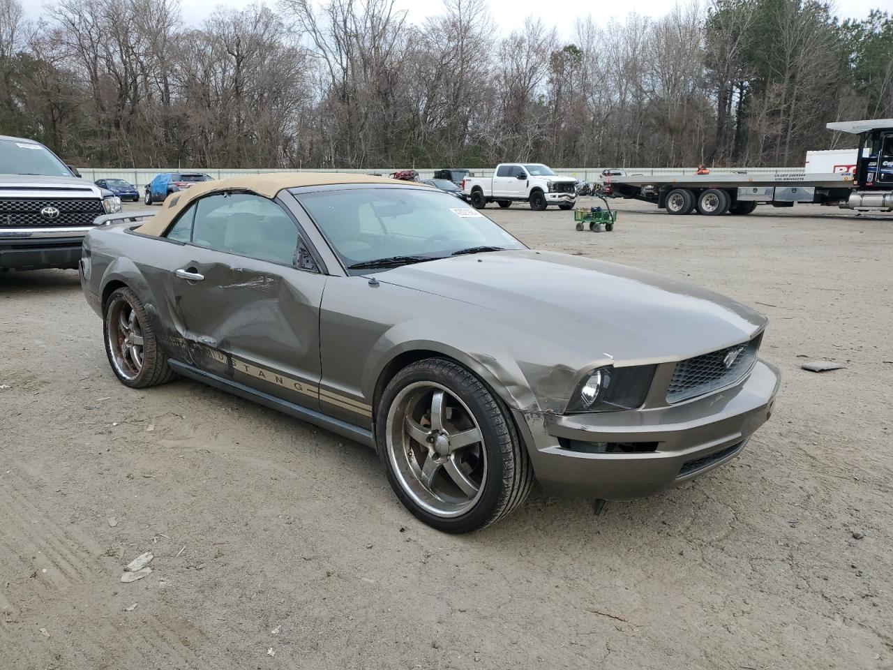 Photo 3 VIN: 1ZVFT84N055208814 - FORD MUSTANG 