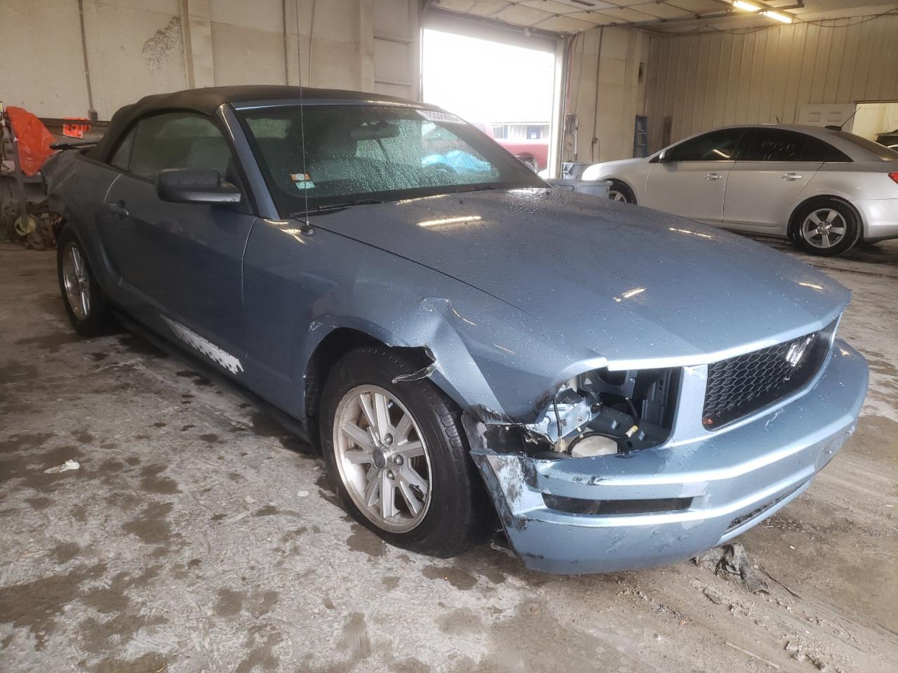 Photo 3 VIN: 1ZVFT84N065114241 - FORD MUSTANG 