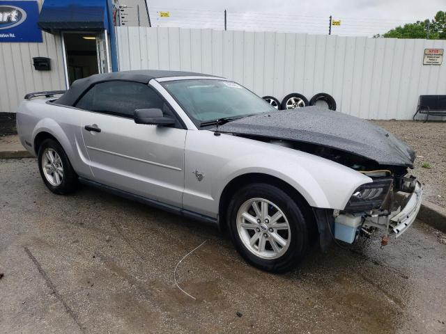 Photo 3 VIN: 1ZVFT84N065230281 - FORD MUSTANG 