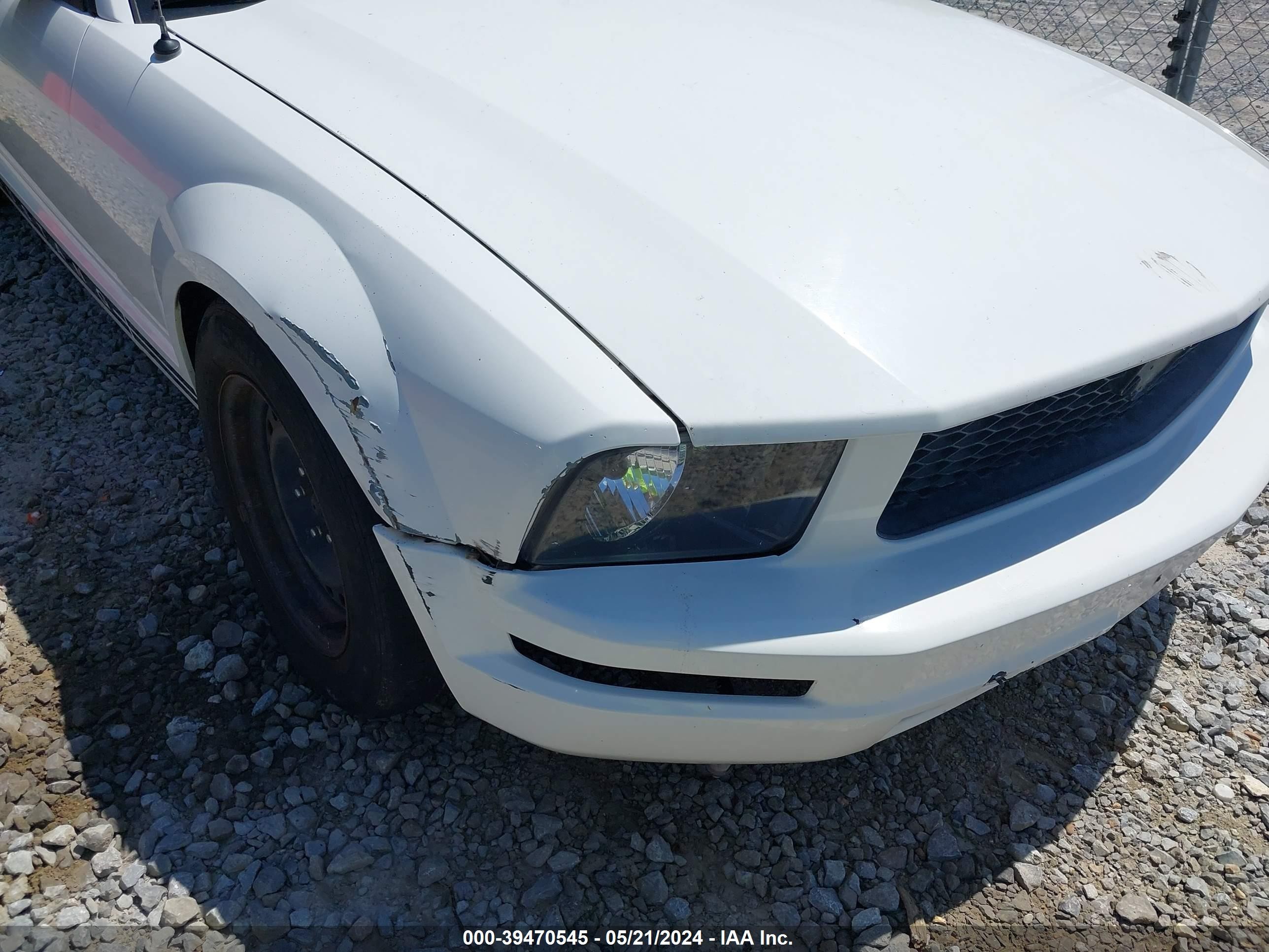 Photo 5 VIN: 1ZVFT84N155245418 - FORD MUSTANG 