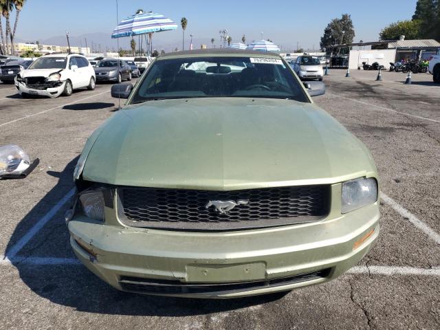 Photo 4 VIN: 1ZVFT84N165111185 - FORD MUSTANG 