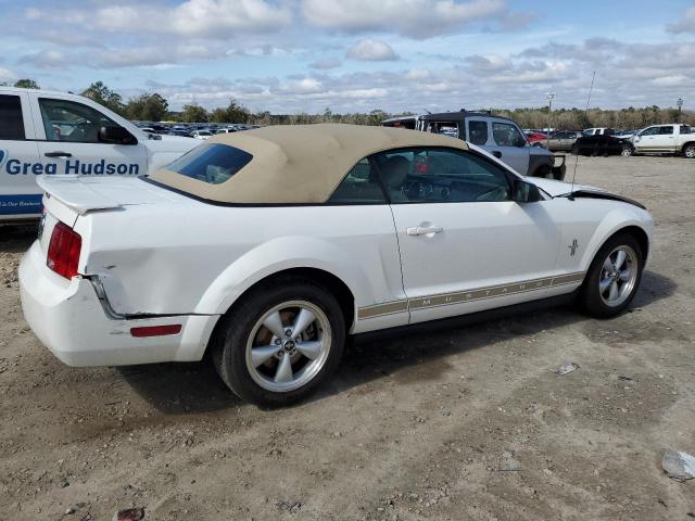 Photo 2 VIN: 1ZVFT84N175269799 - FORD MUSTANG 