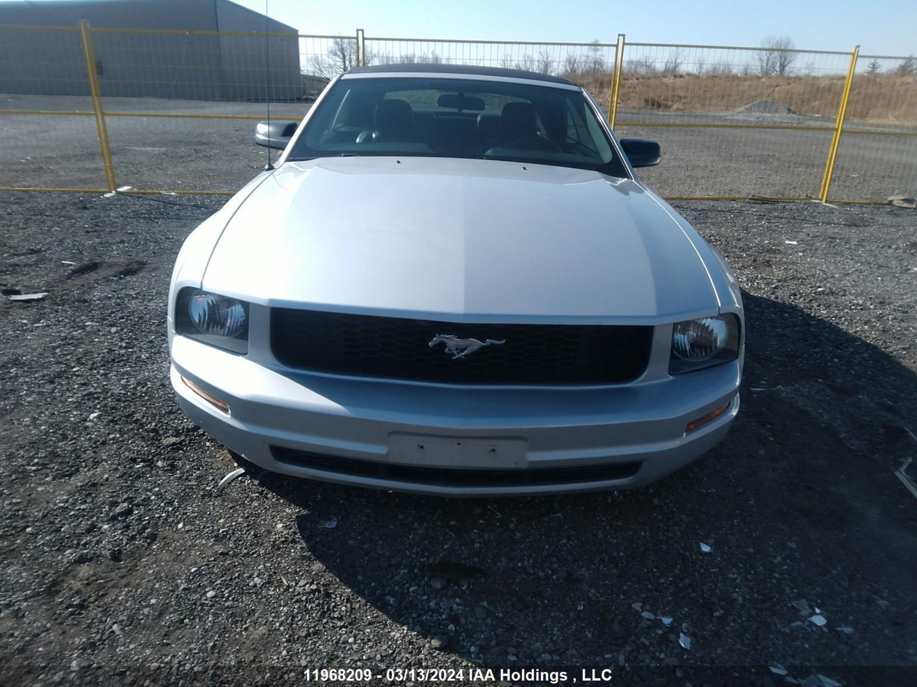 Photo 10 VIN: 1ZVFT84N175276705 - FORD MUSTANG 