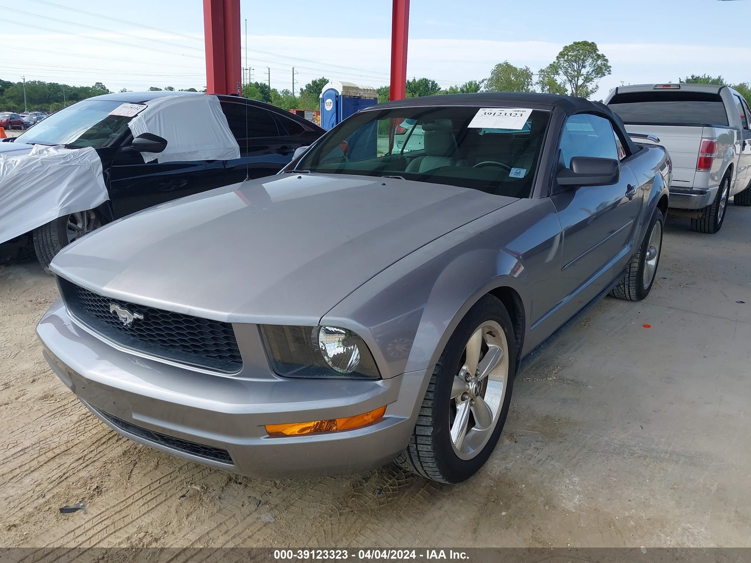 Photo 1 VIN: 1ZVFT84N265212896 - FORD MUSTANG 