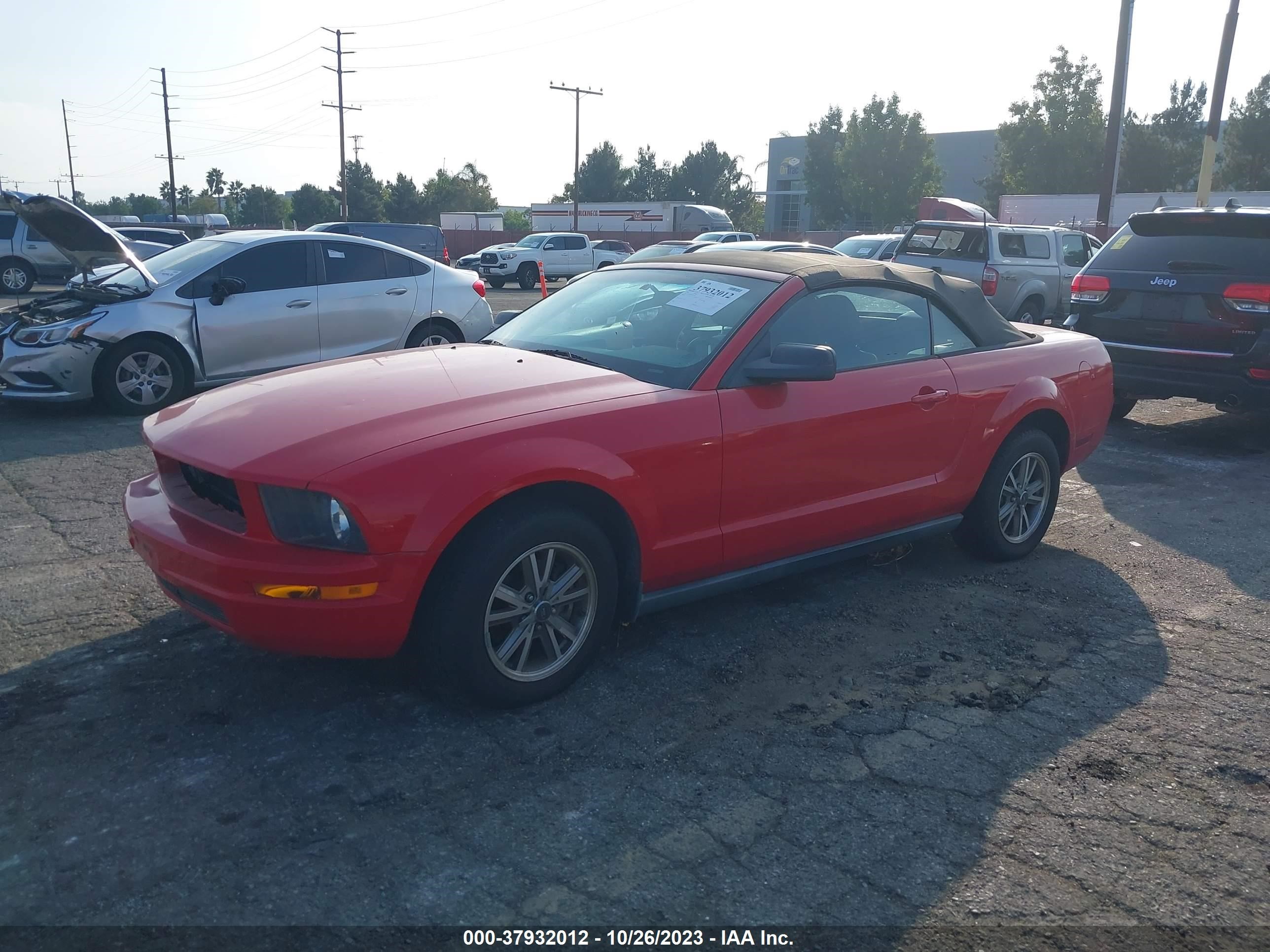 Photo 1 VIN: 1ZVFT84N455195274 - FORD MUSTANG 