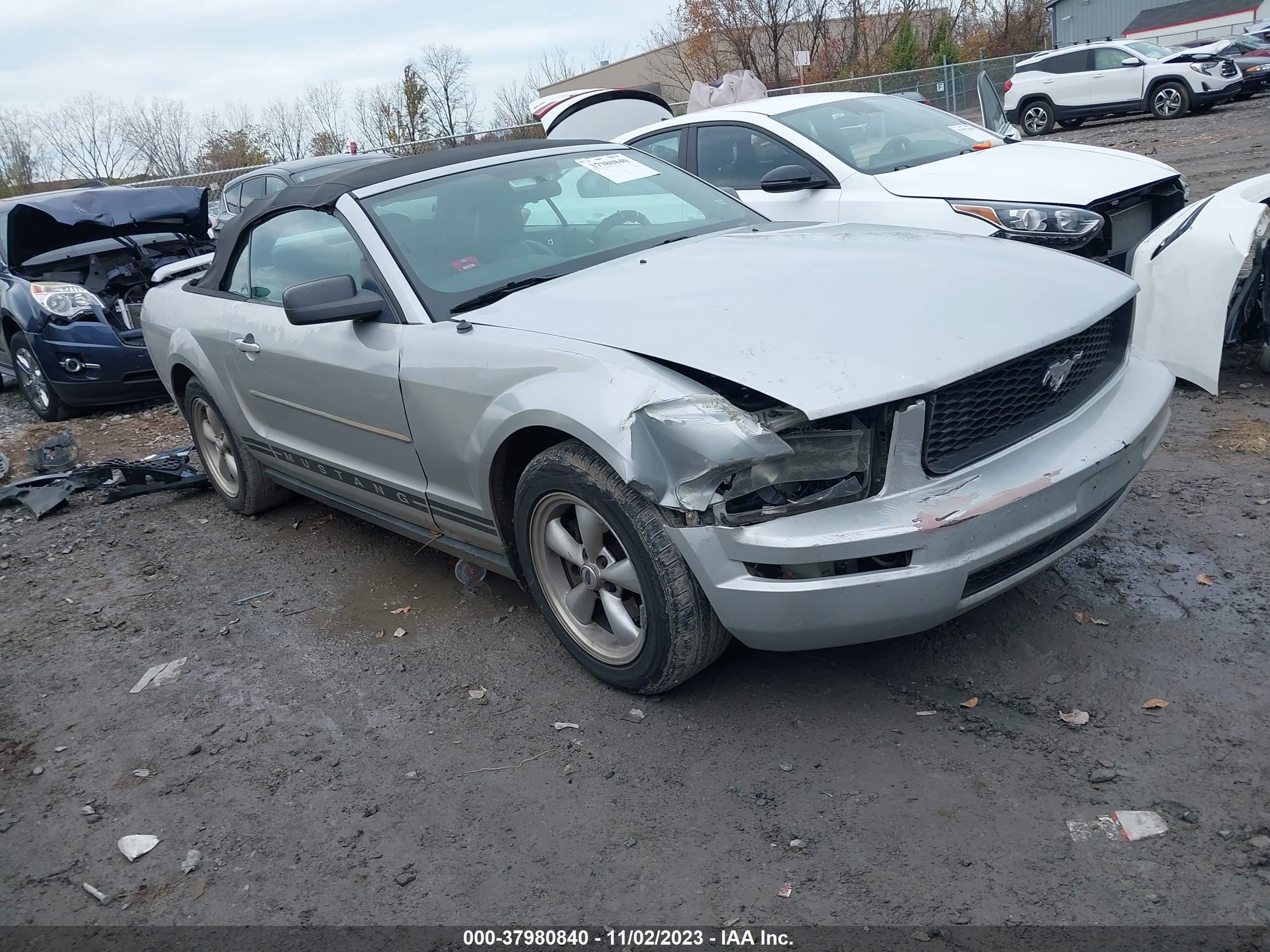 Photo 0 VIN: 1ZVFT84N455216270 - FORD MUSTANG 