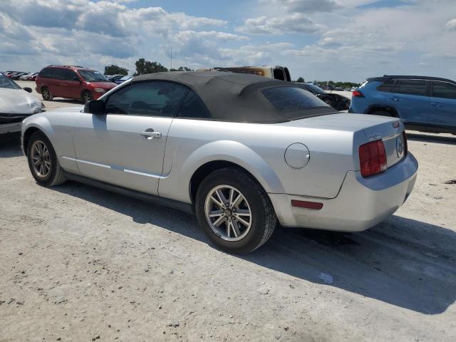 Photo 1 VIN: 1ZVFT84N455228578 - FORD MUSTANG 