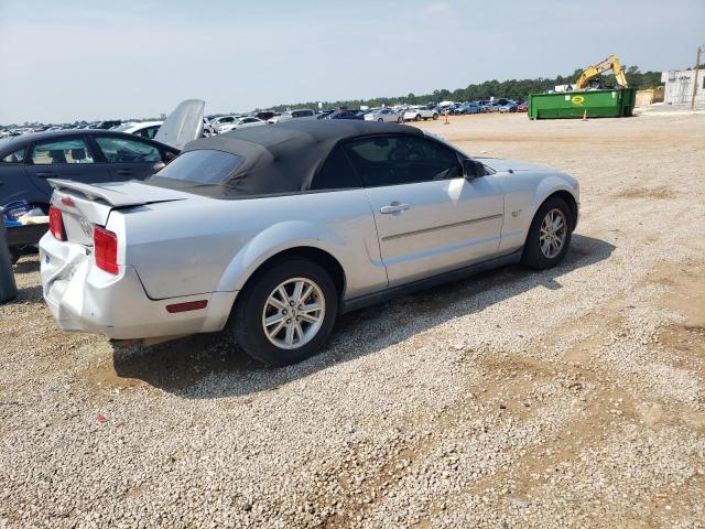 Photo 2 VIN: 1ZVFT84N465217808 - FORD MUSTANG 