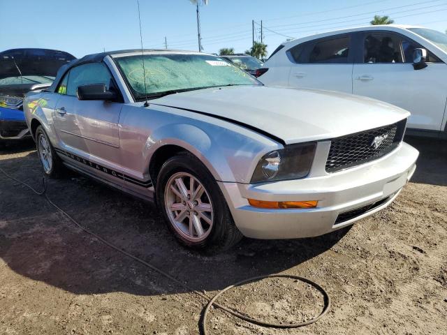 Photo 3 VIN: 1ZVFT84N555225088 - FORD MUSTANG 