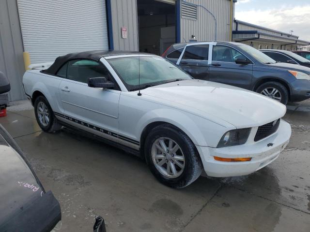 Photo 3 VIN: 1ZVFT84N875303673 - FORD MUSTANG 