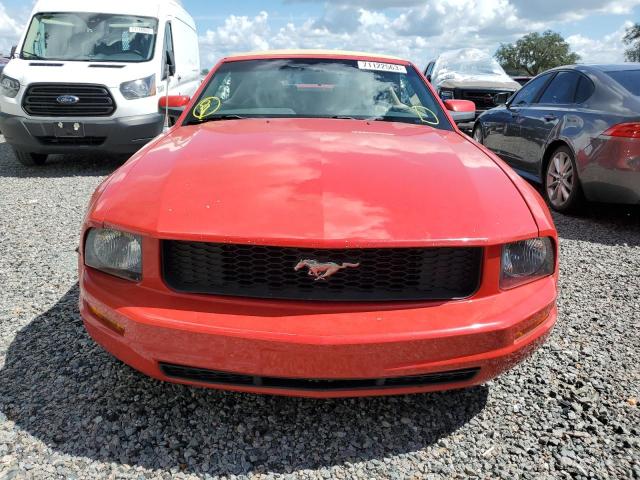 Photo 4 VIN: 1ZVFT84N955225255 - FORD MUSTANG 