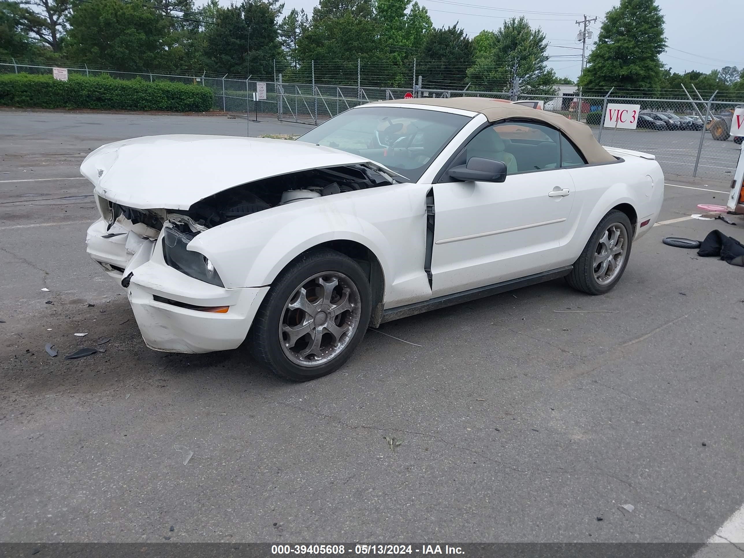 Photo 1 VIN: 1ZVFT84N975307649 - FORD MUSTANG 