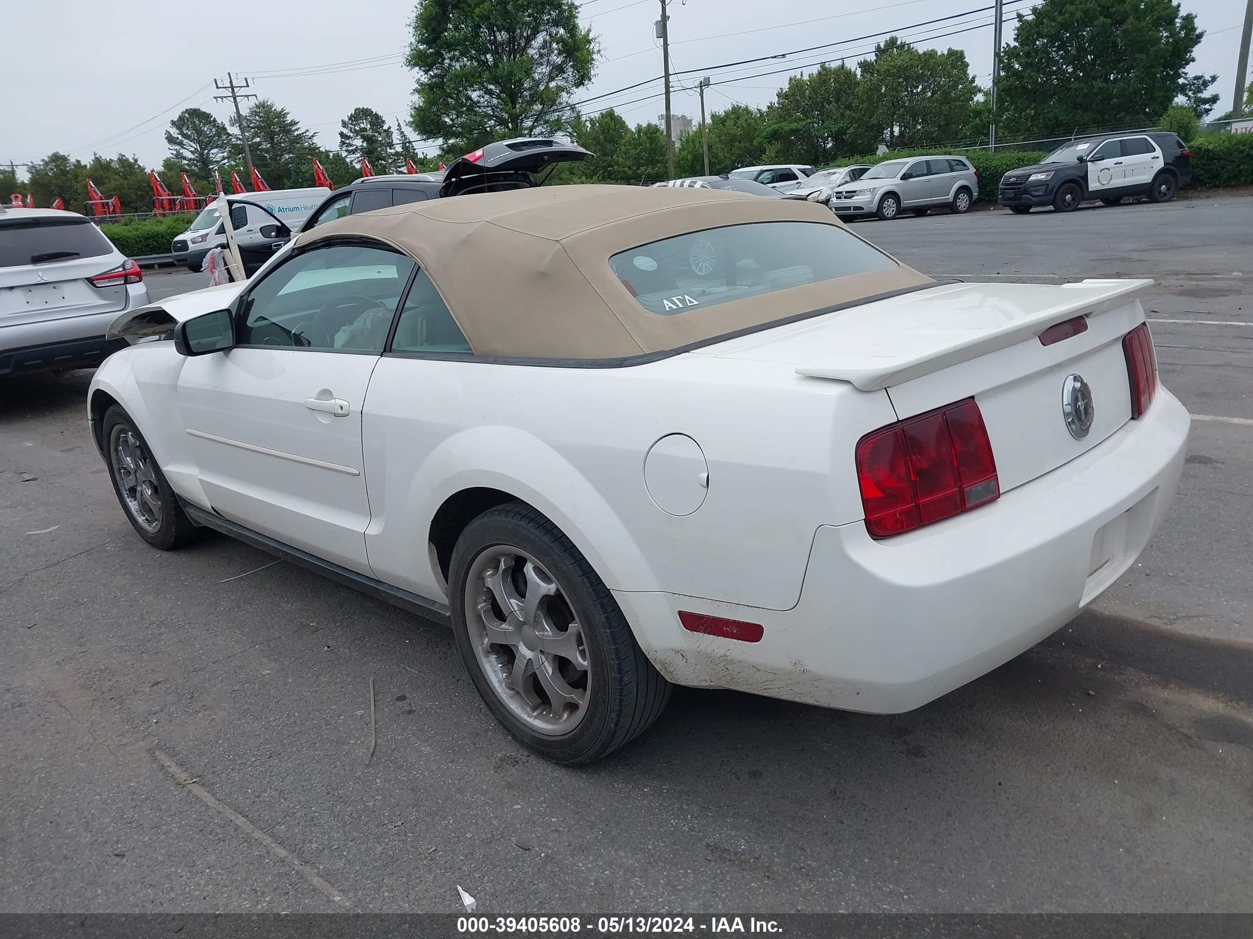 Photo 2 VIN: 1ZVFT84N975307649 - FORD MUSTANG 