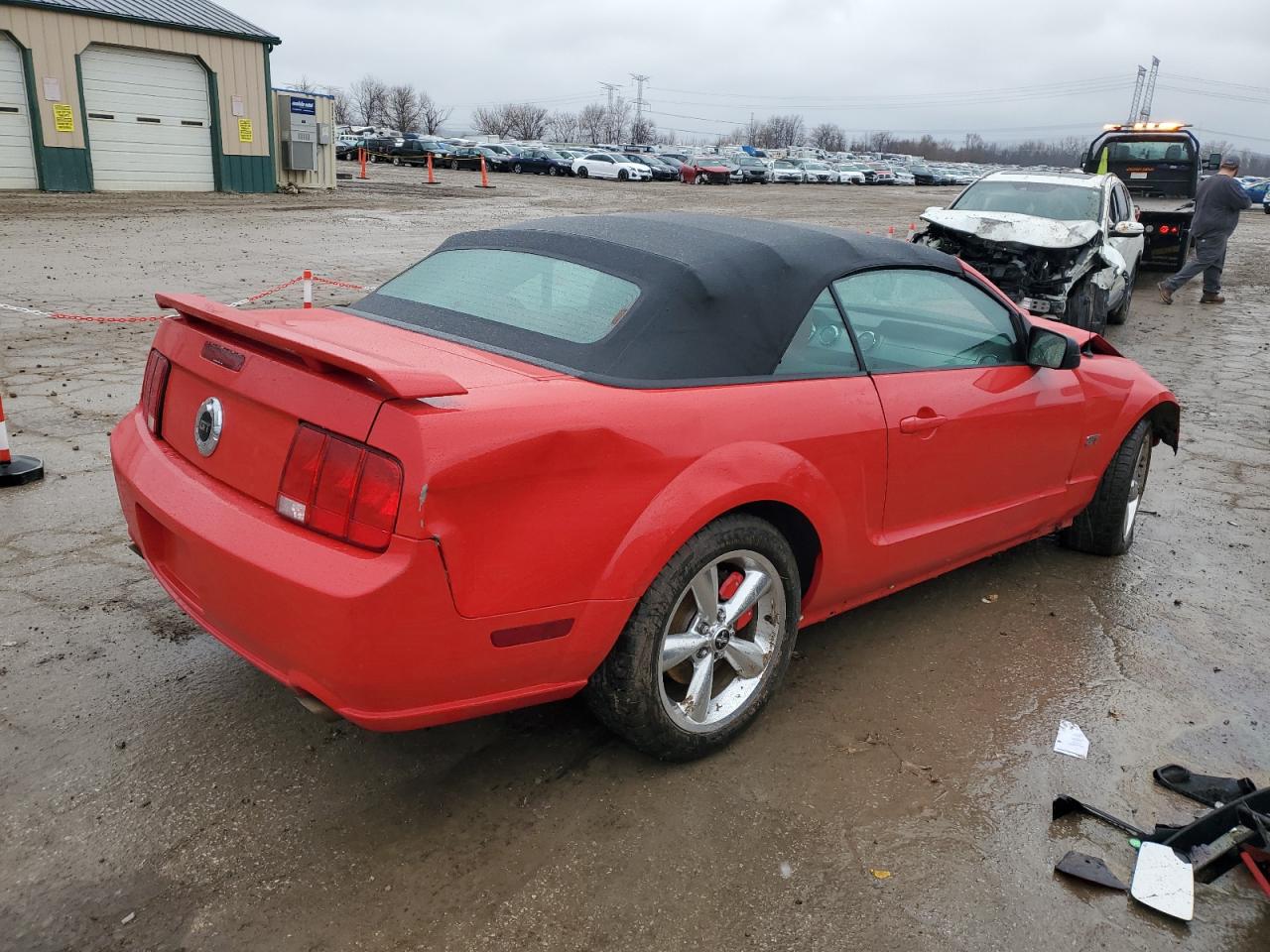 Photo 2 VIN: 1ZVFT85H265199592 - FORD MUSTANG 