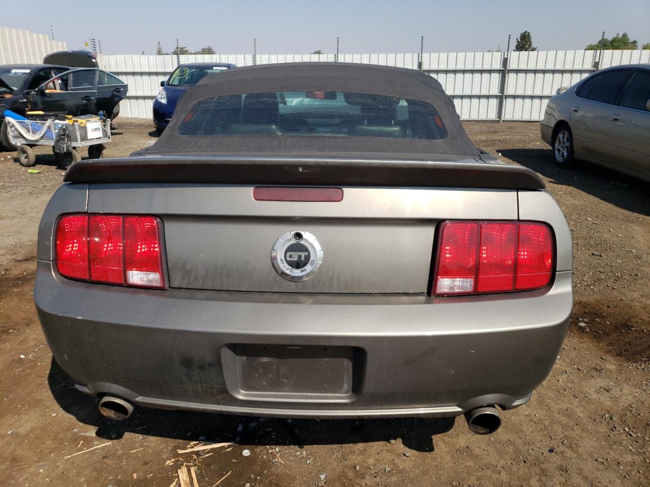 Photo 5 VIN: 1ZVFT85H455252176 - FORD MUSTANG 