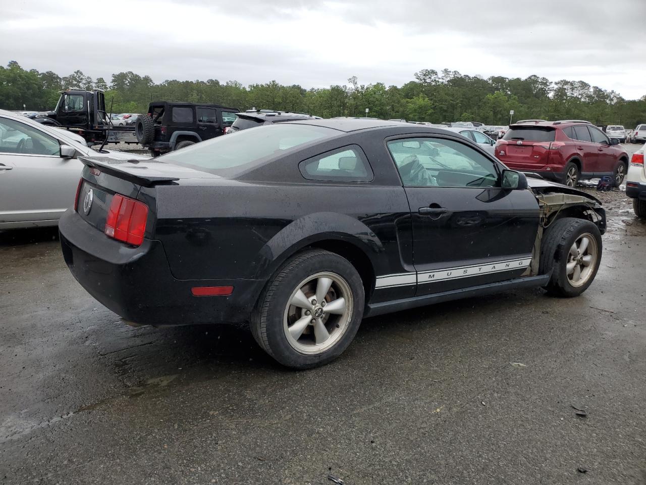 Photo 2 VIN: 1ZVHT80N085130831 - FORD MUSTANG 