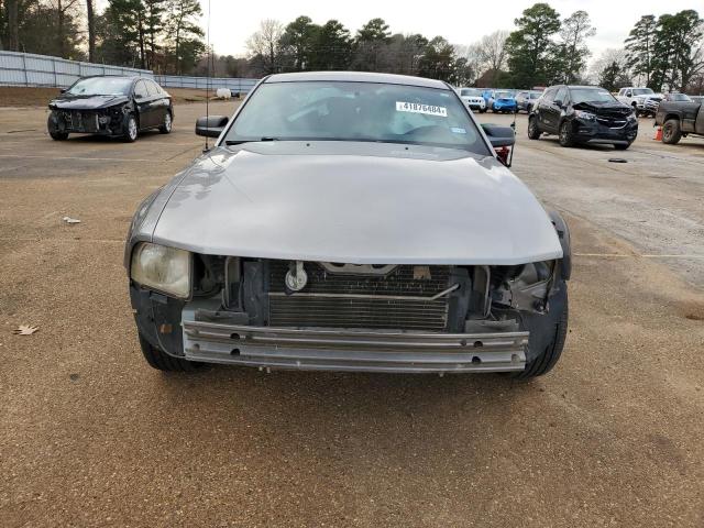 Photo 4 VIN: 1ZVHT80N095121077 - FORD MUSTANG 