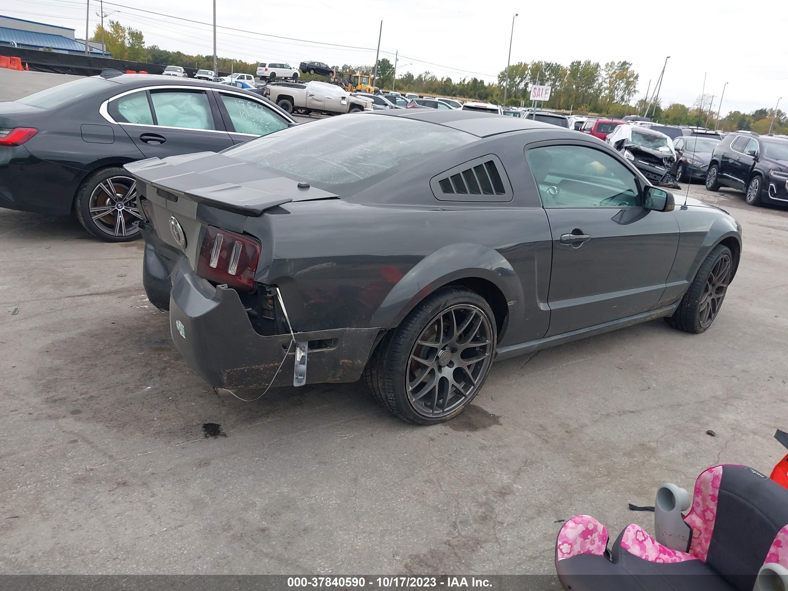 Photo 3 VIN: 1ZVHT80N175324220 - FORD MUSTANG 