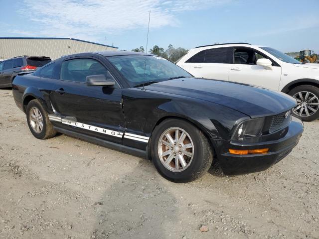 Photo 3 VIN: 1ZVHT80N385136879 - FORD MUSTANG 