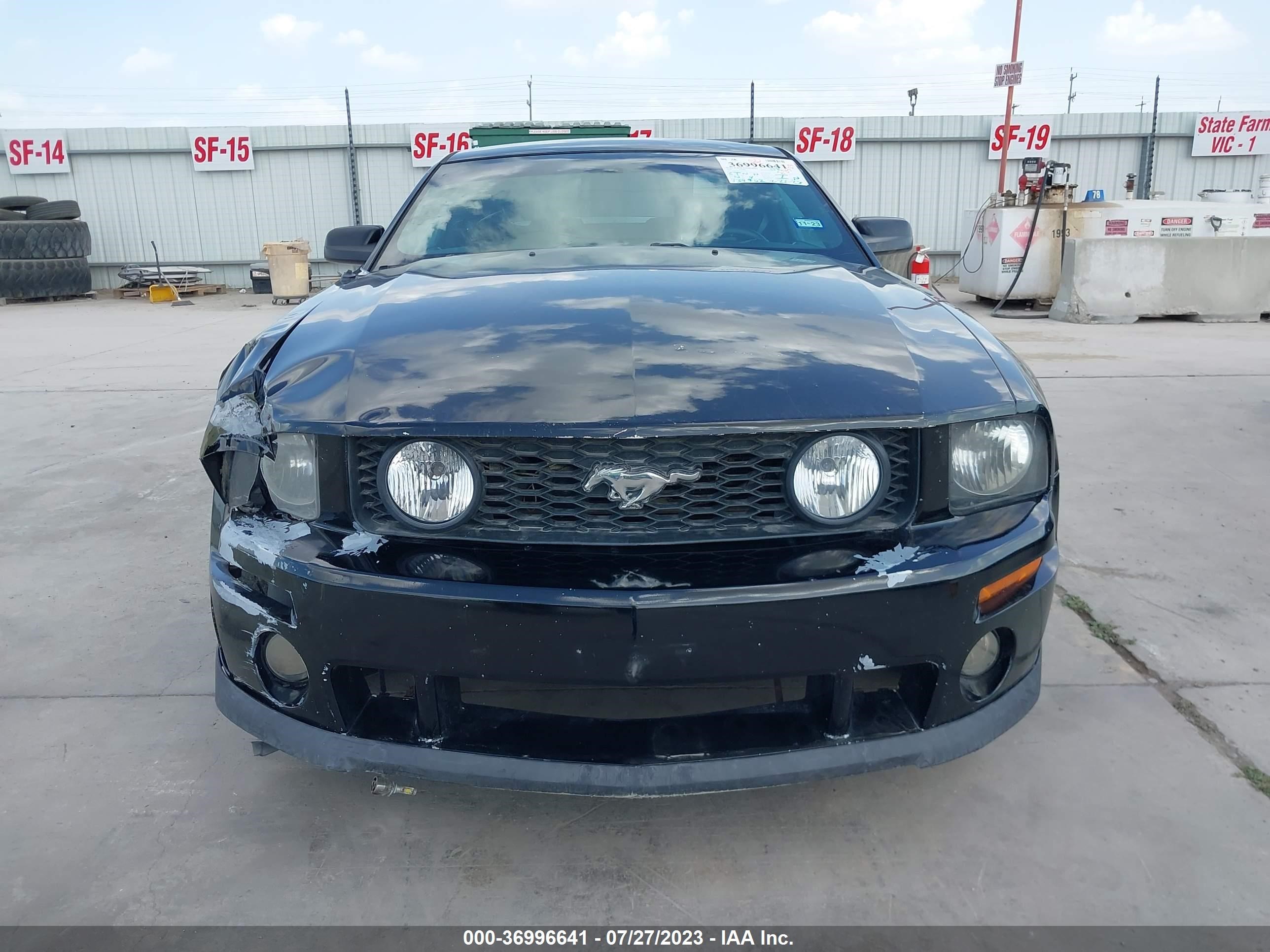 Photo 11 VIN: 1ZVHT80N485125793 - FORD MUSTANG 