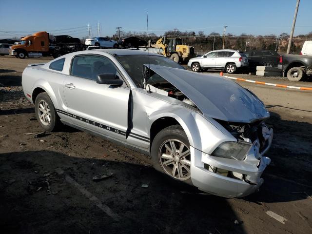 Photo 3 VIN: 1ZVHT80N685189463 - FORD MUSTANG 