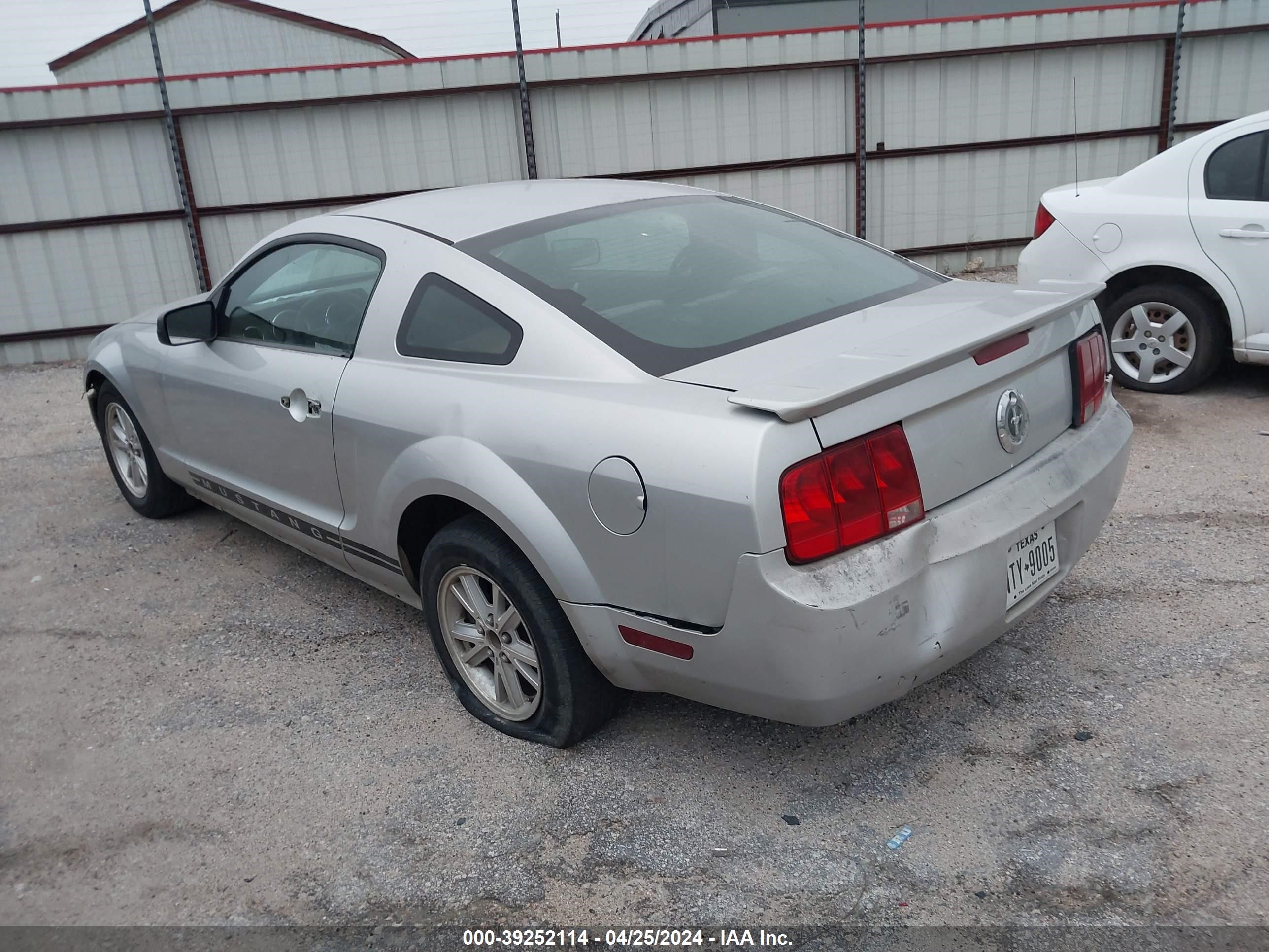 Photo 2 VIN: 1ZVHT80N695109225 - FORD MUSTANG 