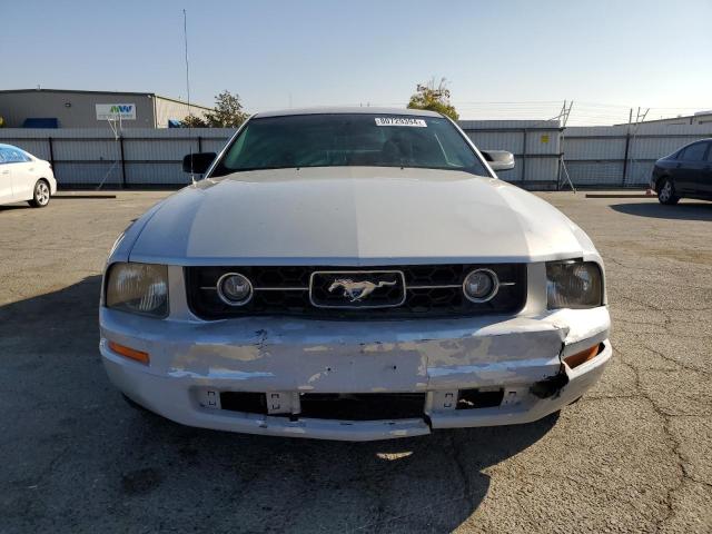 Photo 4 VIN: 1ZVHT80N765140690 - FORD MUSTANG 