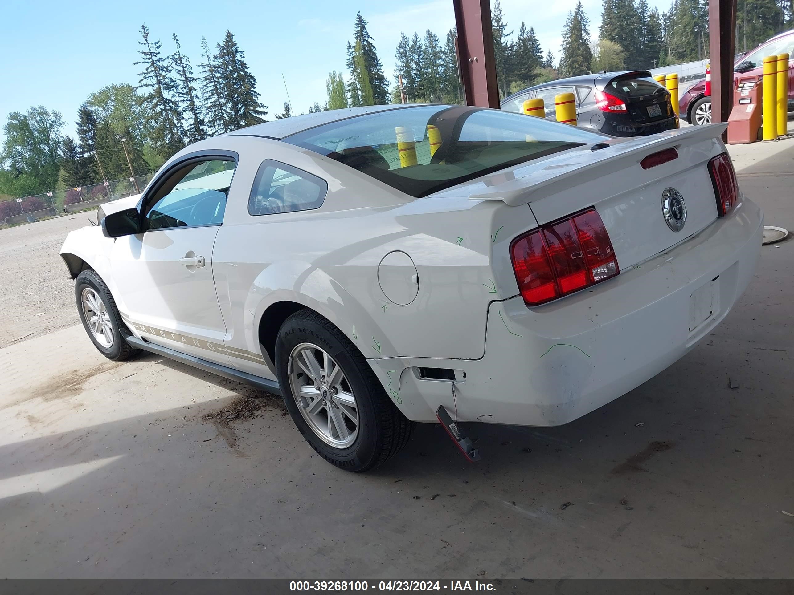 Photo 2 VIN: 1ZVHT80N795122050 - FORD MUSTANG 