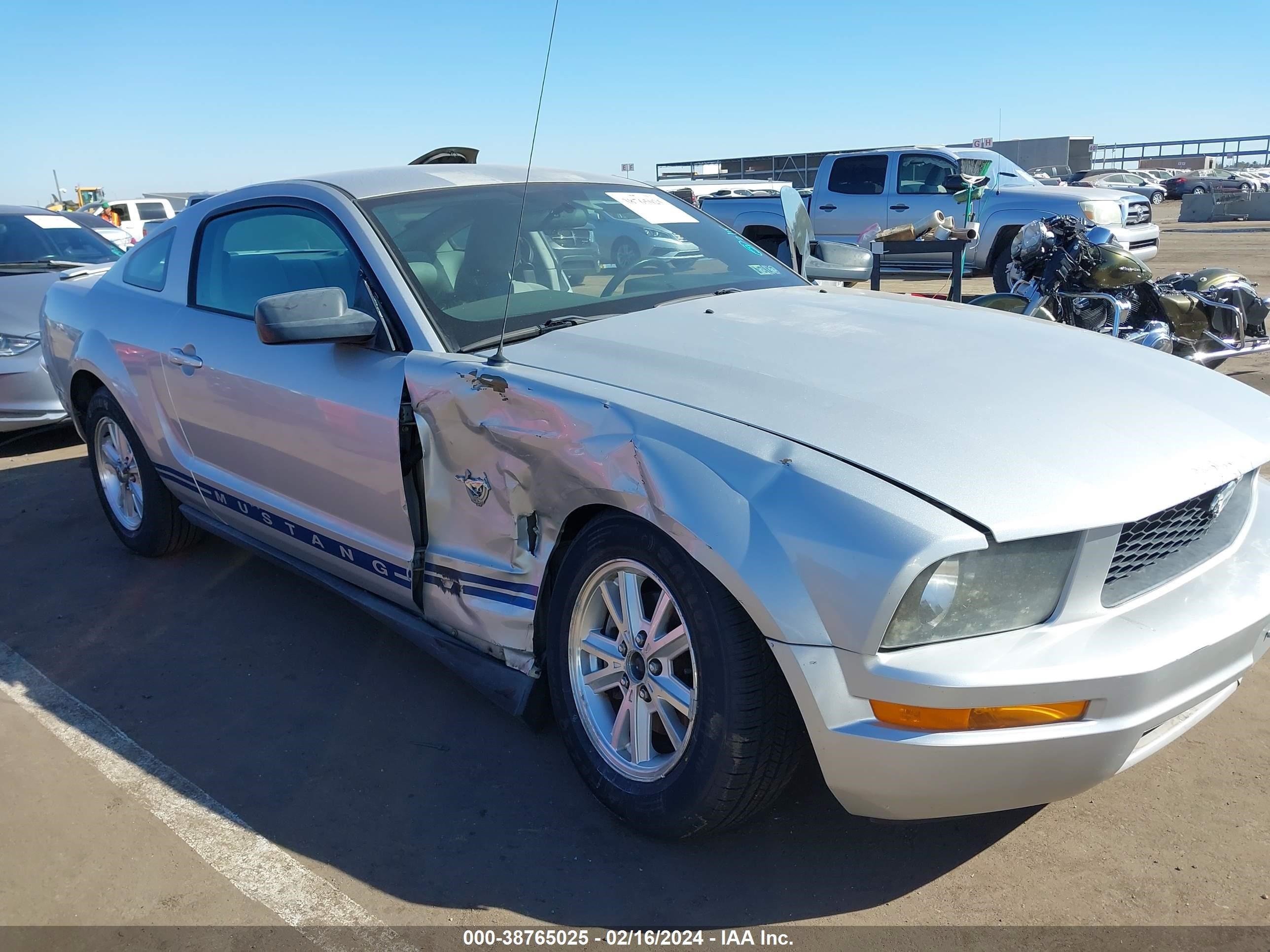 Photo 5 VIN: 1ZVHT80N795139866 - FORD MUSTANG 