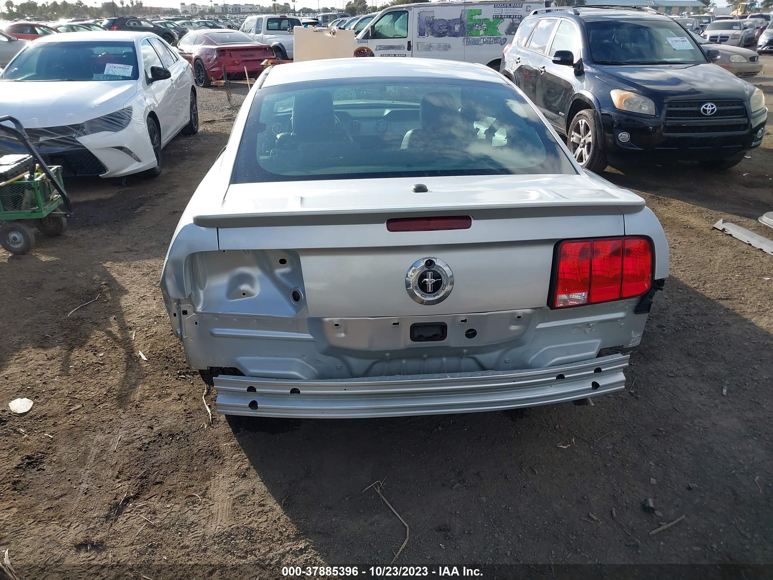 Photo 16 VIN: 1ZVHT80N895109131 - FORD MUSTANG 