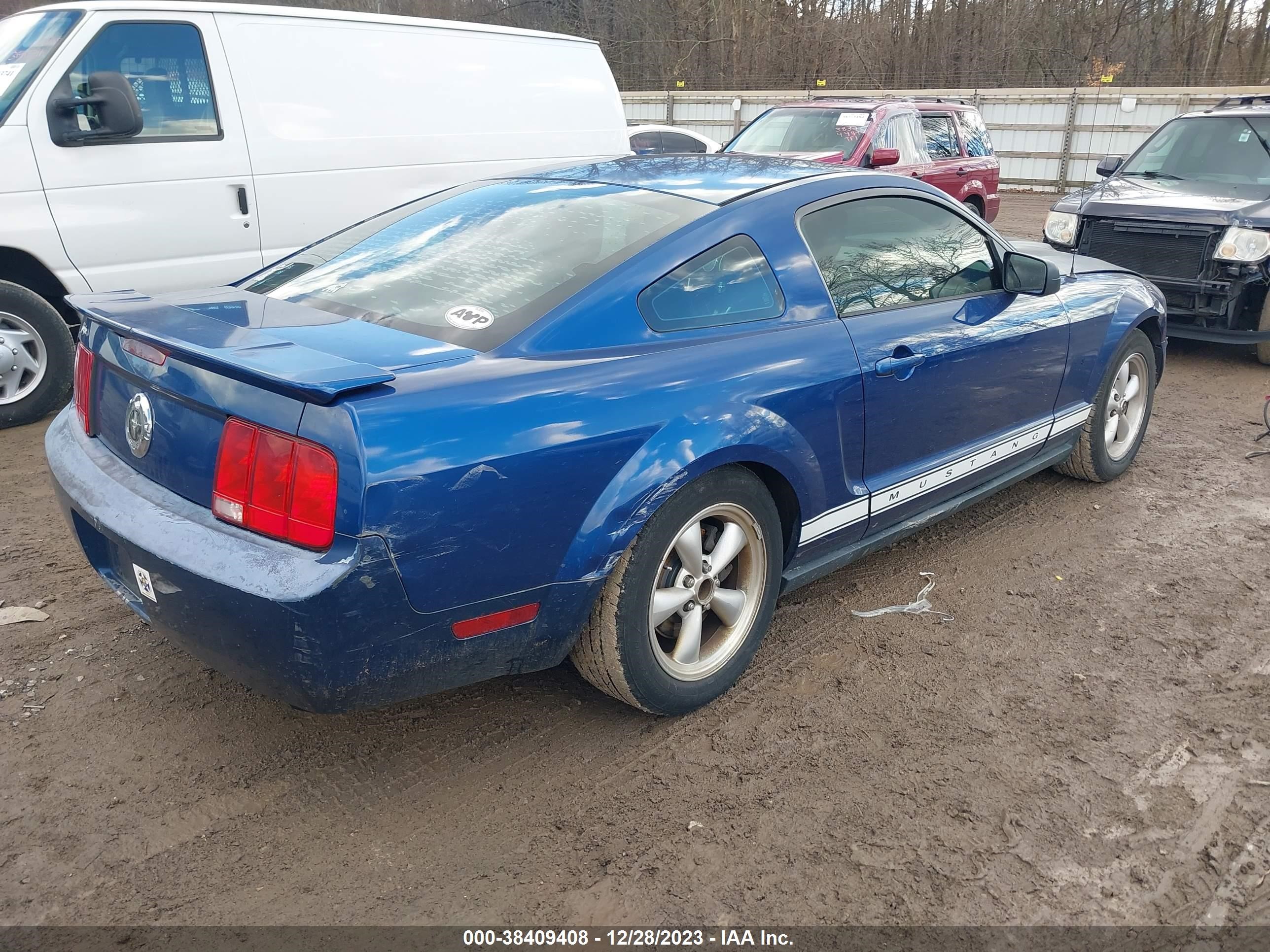 Photo 3 VIN: 1ZVHT80N985140225 - FORD MUSTANG 