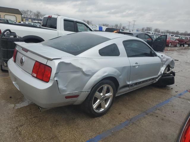 Photo 2 VIN: 1ZVHT80N985152701 - FORD MUSTANG 