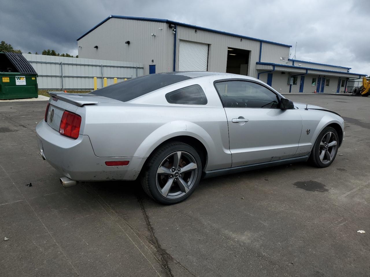 Photo 2 VIN: 1ZVHT80N995137181 - FORD MUSTANG 