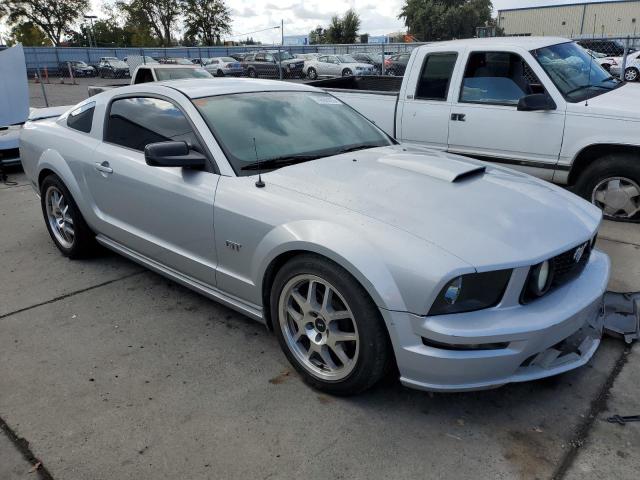 Photo 3 VIN: 1ZVHT82H075305231 - FORD MUSTANG 