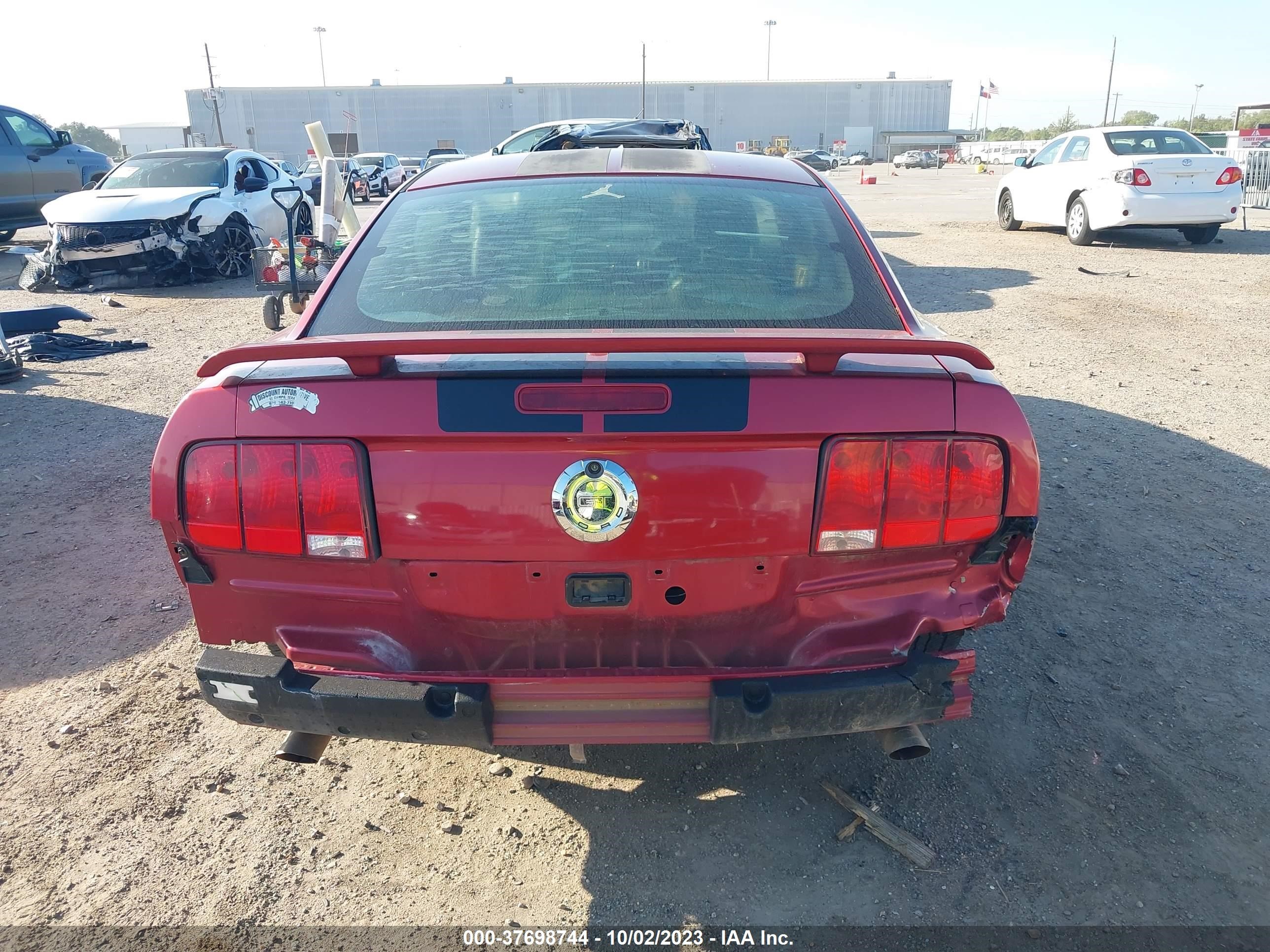 Photo 5 VIN: 1ZVHT82H175260297 - FORD MUSTANG 