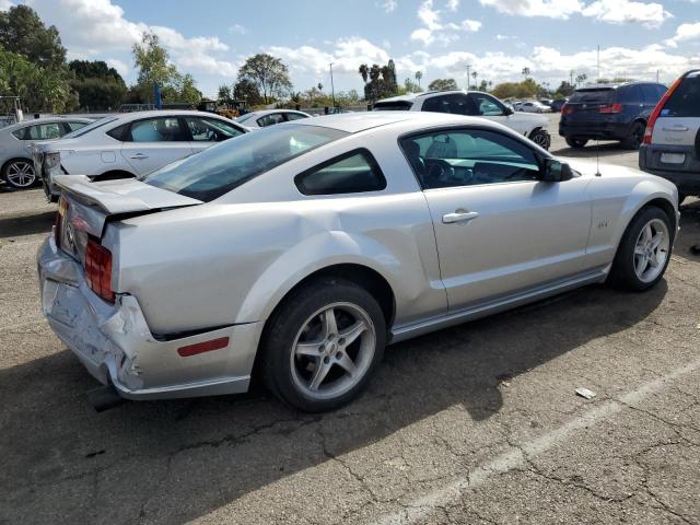 Photo 2 VIN: 1ZVHT82H255130607 - FORD MUSTANG 