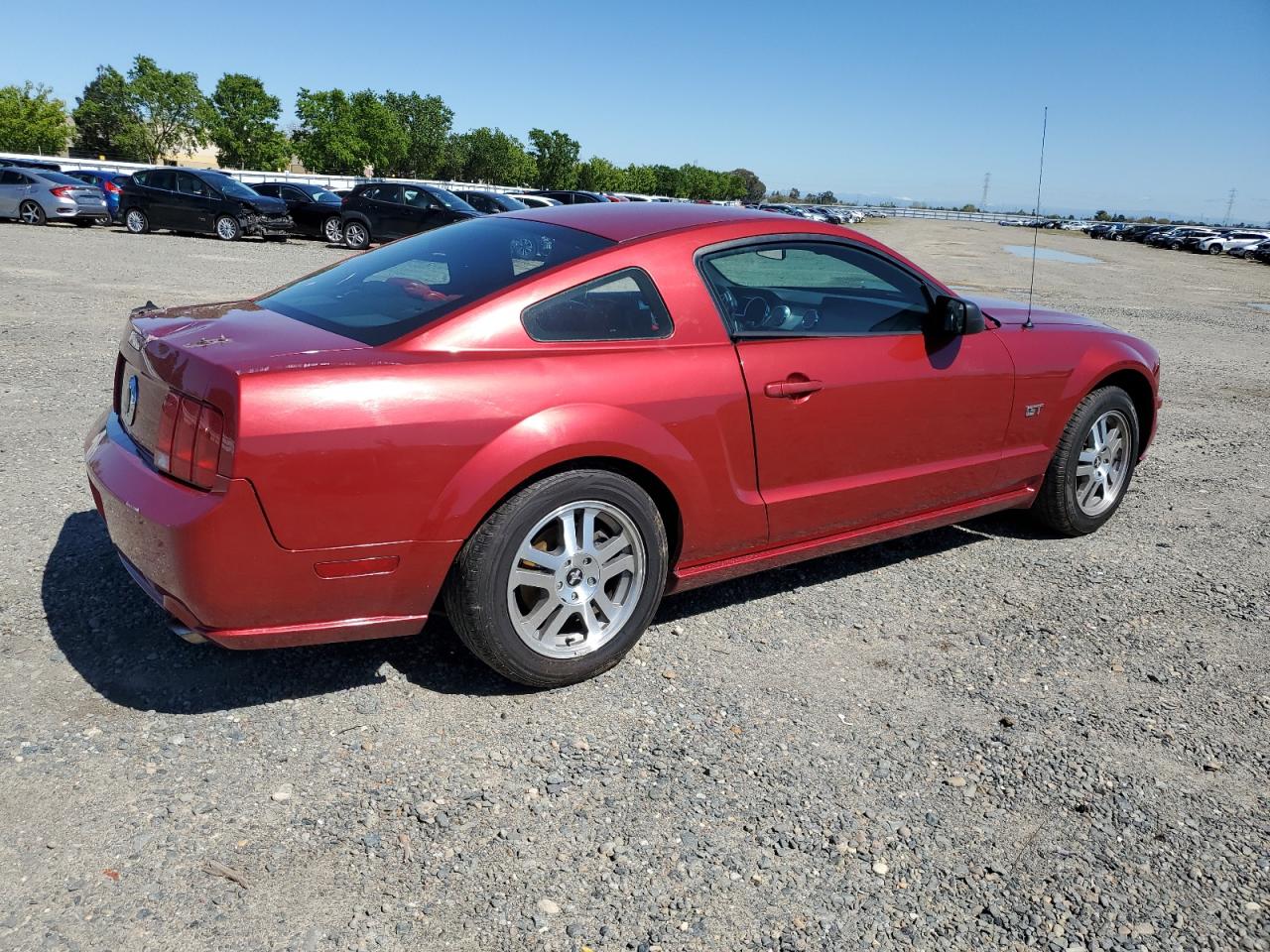 Photo 2 VIN: 1ZVHT82H265120452 - FORD MUSTANG 