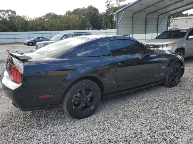 Photo 2 VIN: 1ZVHT82H285111253 - FORD MUSTANG GT 