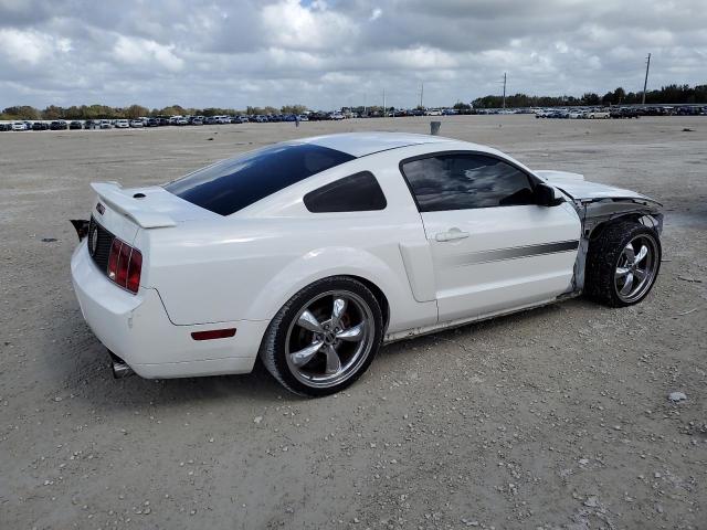 Photo 2 VIN: 1ZVHT82H385160588 - FORD MUSTANG GT 