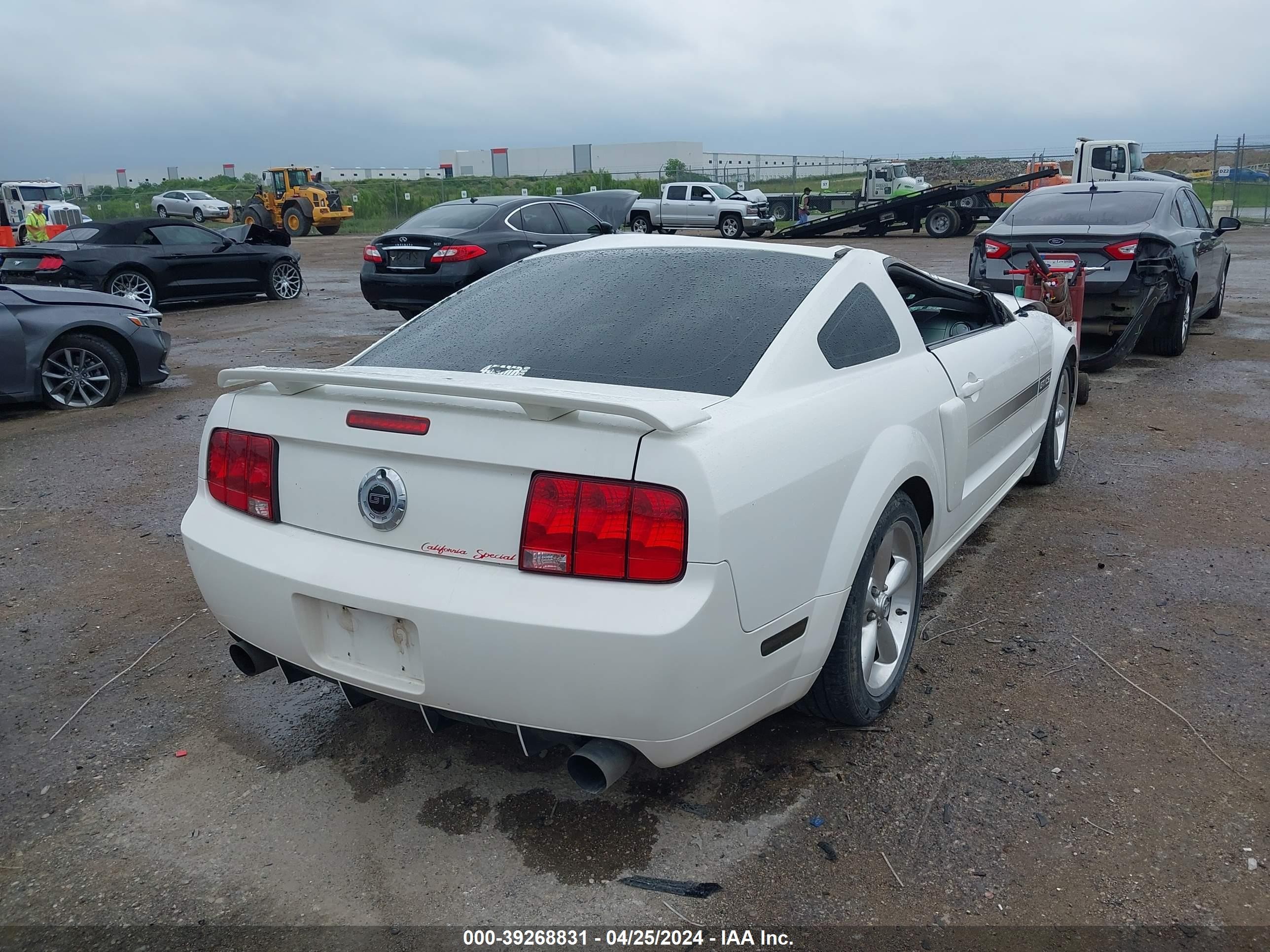 Photo 3 VIN: 1ZVHT82H395109108 - FORD MUSTANG 