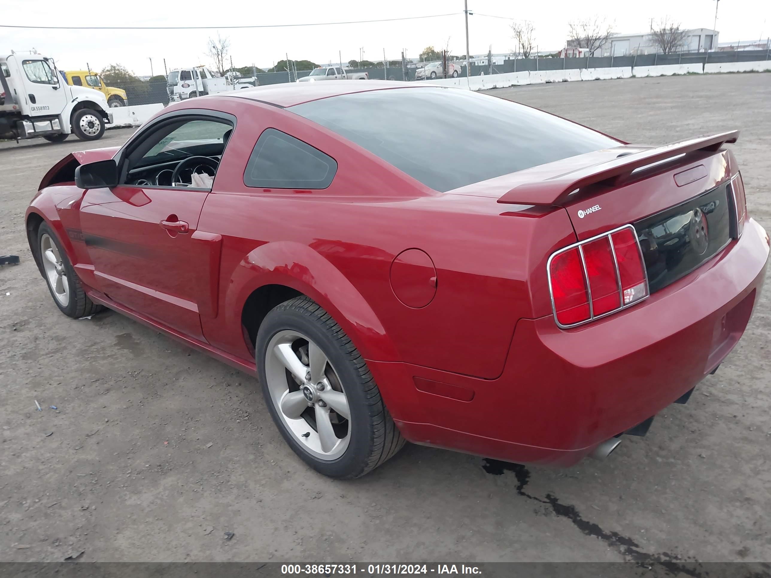 Photo 2 VIN: 1ZVHT82H485151544 - FORD MUSTANG 