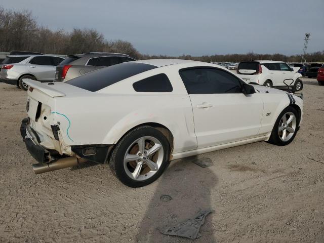 Photo 2 VIN: 1ZVHT82H585132419 - FORD MUSTANG 