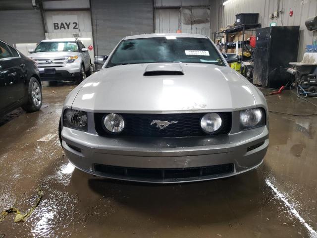 Photo 4 VIN: 1ZVHT82H585150550 - FORD MUSTANG 