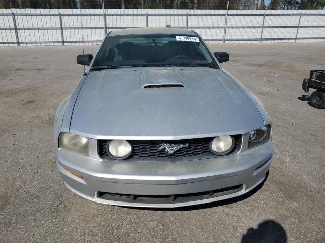 Photo 4 VIN: 1ZVHT82H695116330 - FORD MUSTANG 