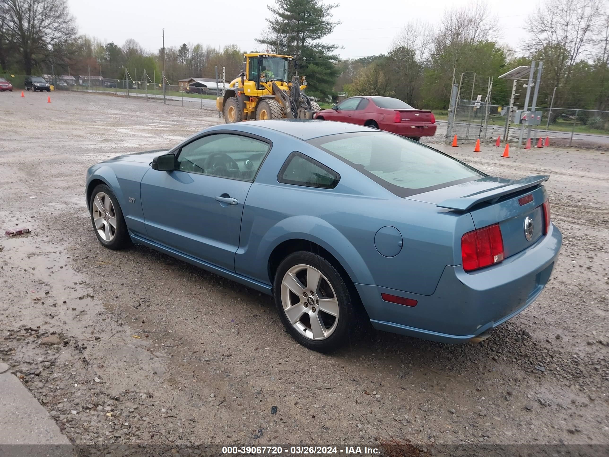 Photo 2 VIN: 1ZVHT82H765265017 - FORD MUSTANG 